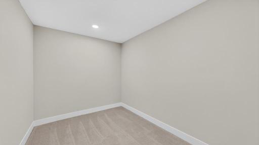 Completed new construction 5 bed 3 bath walkout rambler for sale 2453 14th Ave SW Rochester MN 55902