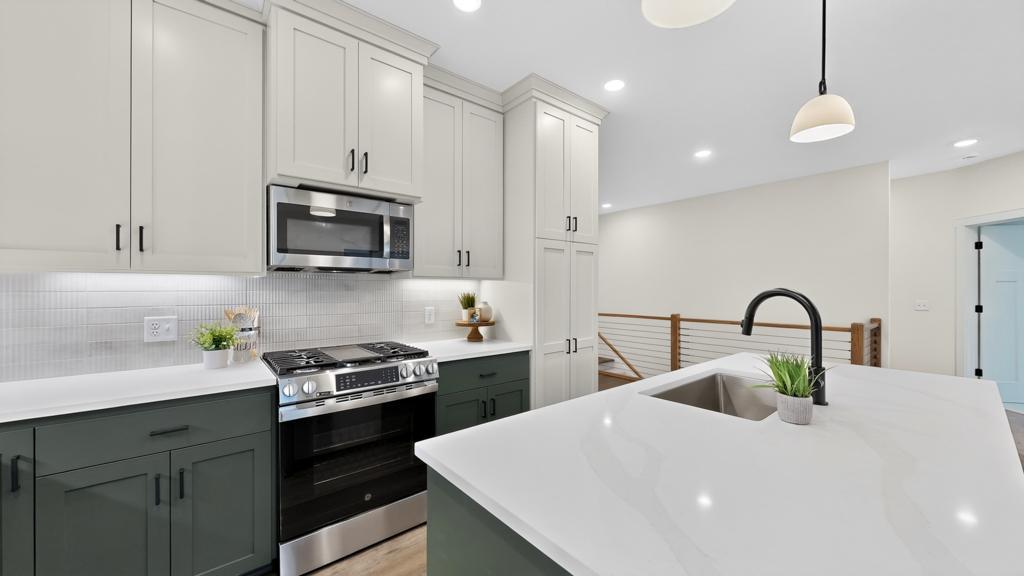 Completed new construction 5 bed 3 bath walkout rambler for sale 2453 14th Ave SW Rochester MN 55902