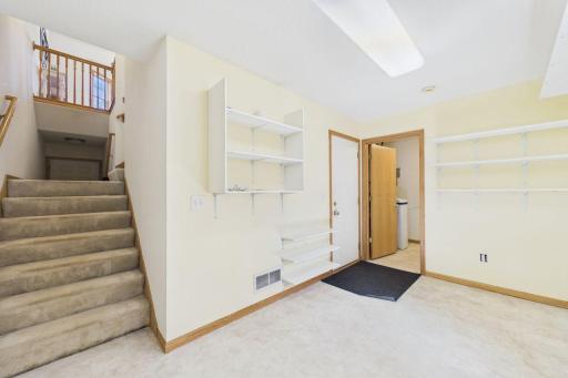 Great space for office, workout room or workshop/hobby space