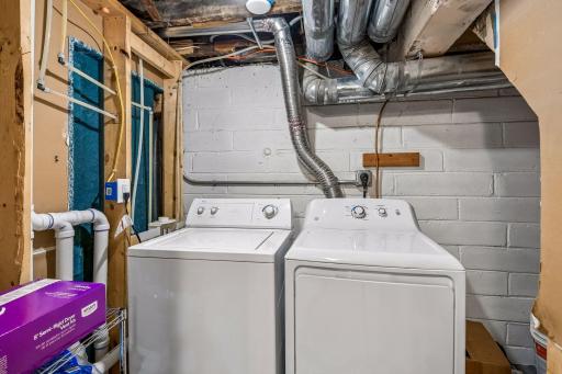 862 21st Avenue Southeast - Spacecrafting - 0032.jpg