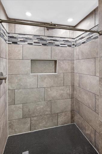 21990 Finley Court N, Forest Lake, MN 55025