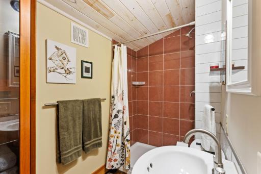 2090 Kendall Loop, Mora, MN 55051