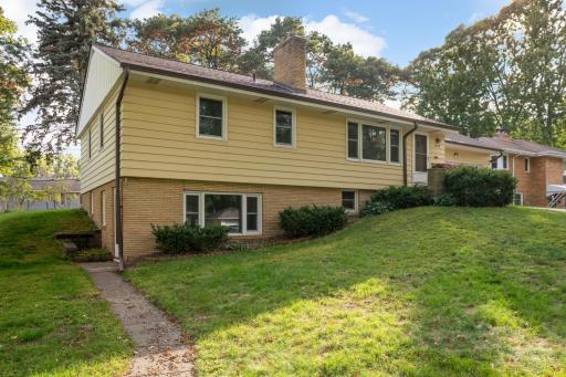 3829 Oak Street N, Brooklyn Center, MN 55429