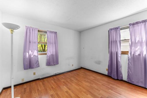 324 11th Avenue SW, Cambridge, MN 55008