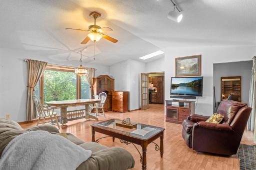 324 11th Avenue SW, Cambridge, MN 55008