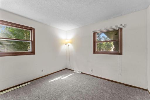 324 11th Avenue SW, Cambridge, MN 55008