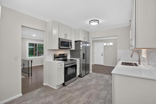 406 Centennial Drive, Roseville, MN 55113