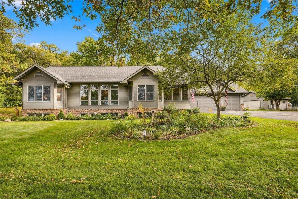 03-Front of Home.jpg