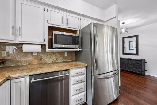 1620 Shadywood Road, Wayzata, MN 55391