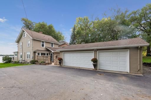 1620 Shadywood Road, Wayzata, MN 55391