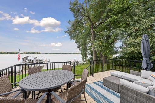 1620 Shadywood Road, Wayzata, MN 55391