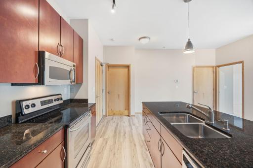 4525 Park Commons Drive, 216, Saint Louis Park, MN 55416