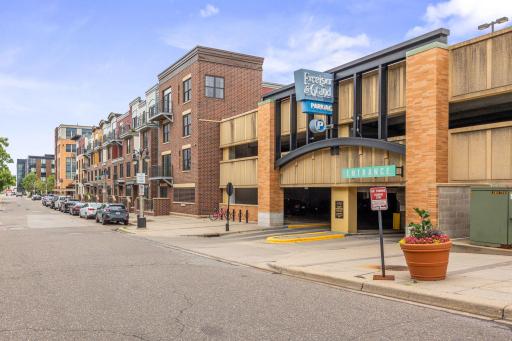 Trader Joes, Restaurants and more within steps!