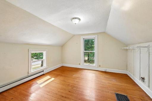 25-web-or-mls-Saint Croix Trl-S2807-038.jpg