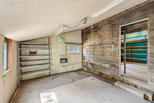 31-web-or-mls-Saint Croix Trl-S2807-056.jpg