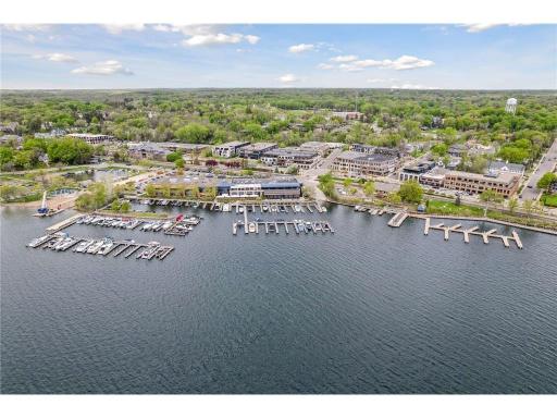 275 Lake Street E, 302, Wayzata, MN 55391