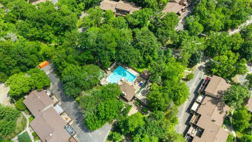 91 Birnamwood Drive, Burnsville, MN 55337