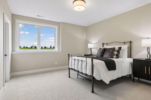 1053 Hart Lake Avenue, New Richmond, WI 54017