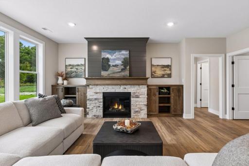 1053 Hart Lake Avenue, New Richmond, WI 54017