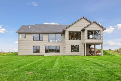 1053 Hart Lake Avenue, New Richmond, WI 54017