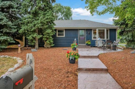 9581 Pilgrim Lane N, Maple Grove, MN 55369