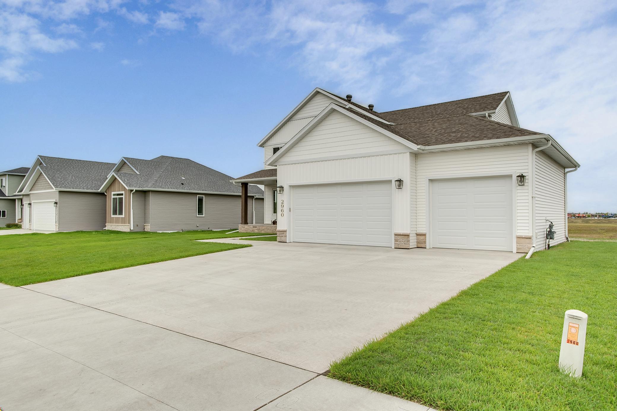 Front Exterior Lawn is AI generated.