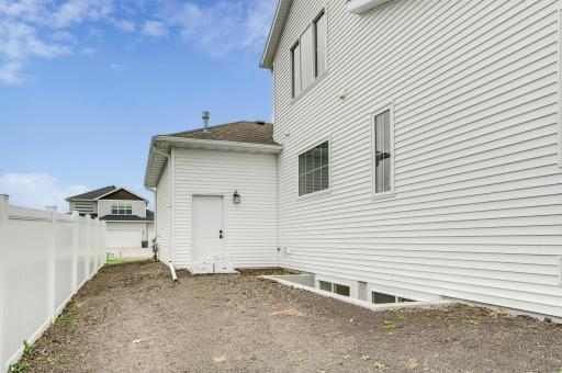 2960 Prairie Farms Circle S, Fargo, ND 58104