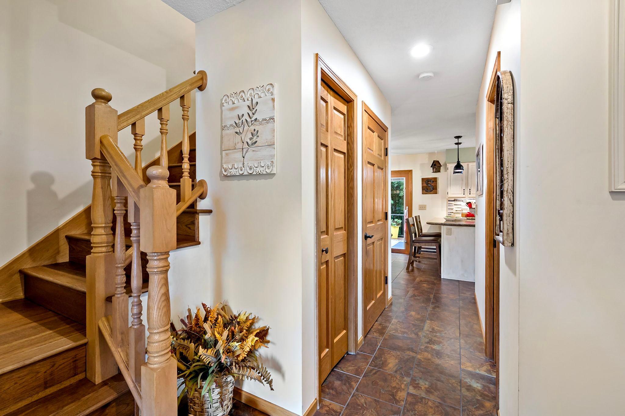 26-web-or-mls-112122 Haering Ln Chaska_0029.jpg