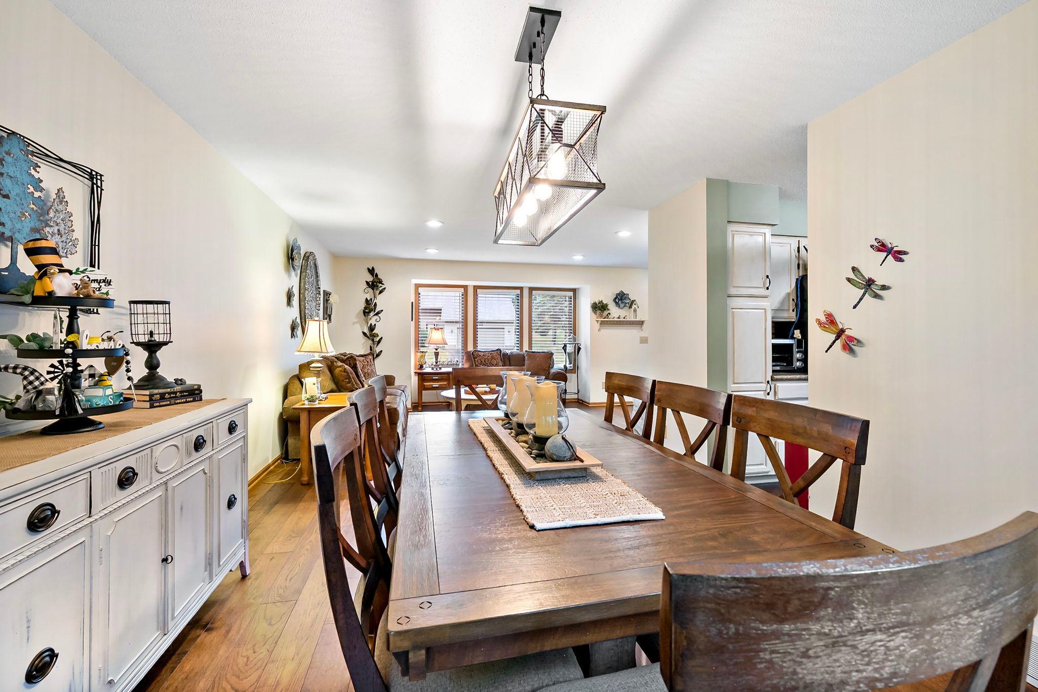 38-web-or-mls-112122 Haering Ln Chaska_0041.jpg