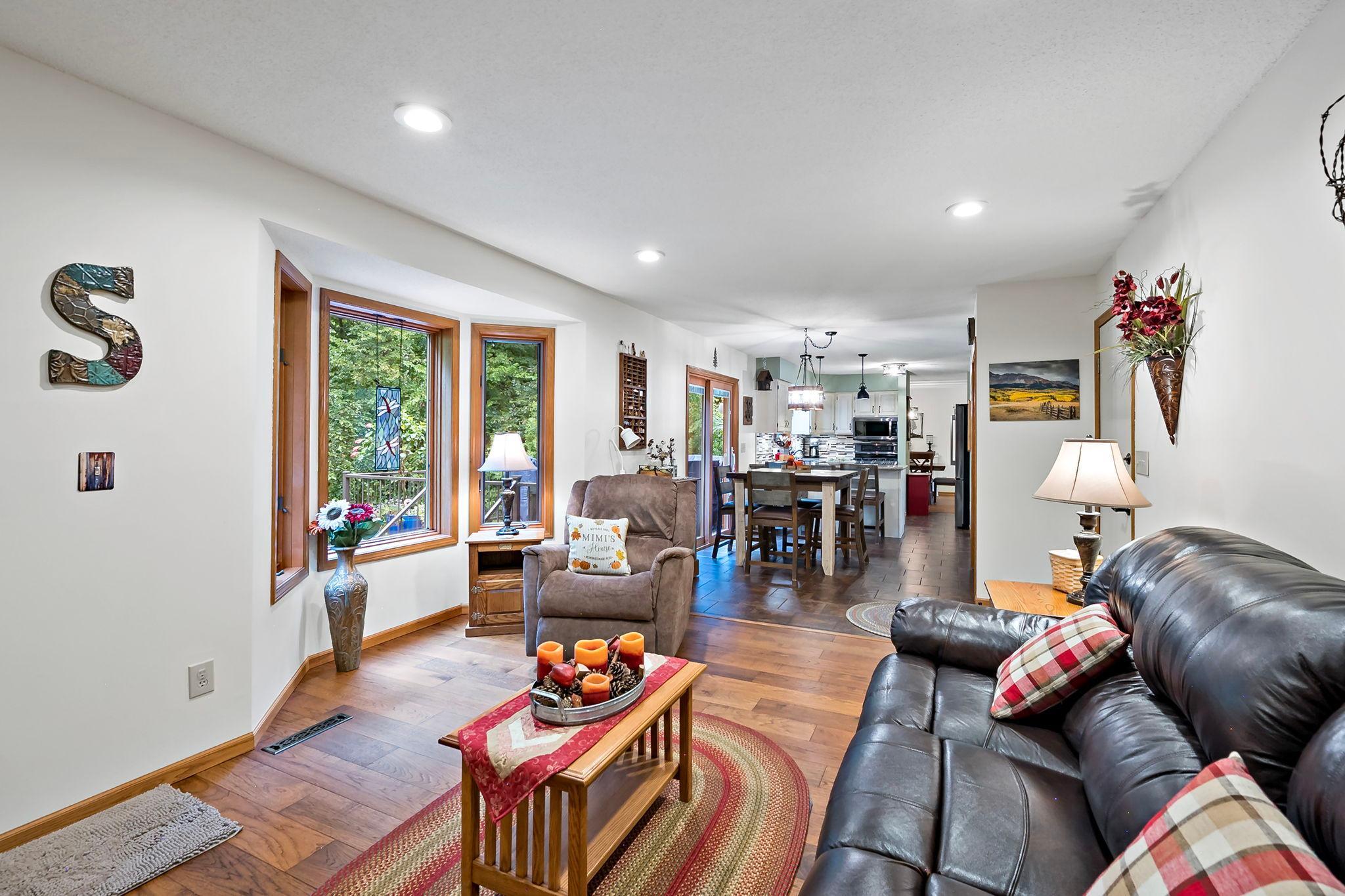52-web-or-mls-112122 Haering Ln Chaska_0055.jpg