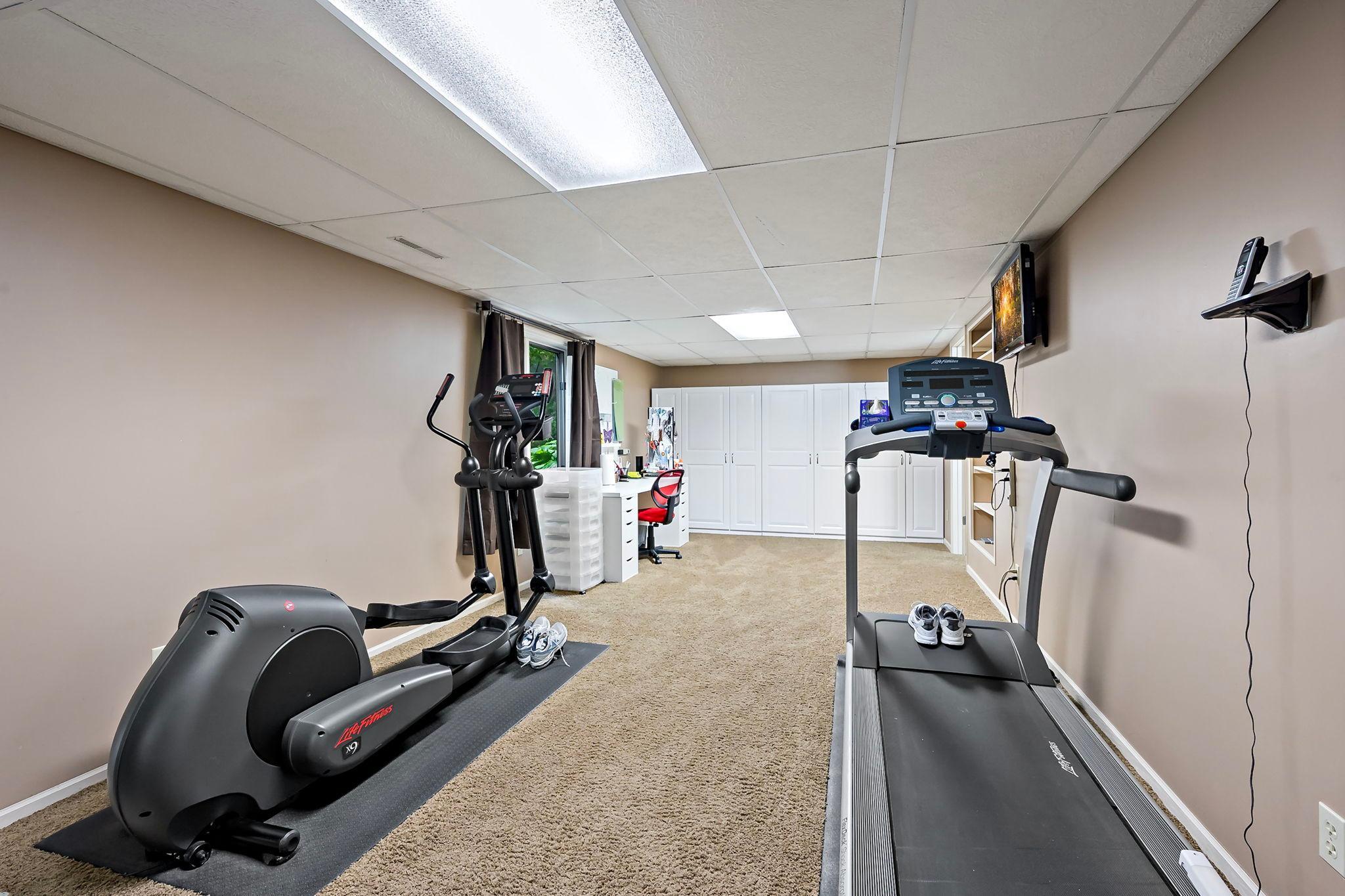 67-web-or-mls-112122 Haering Ln Chaska_0070.jpg