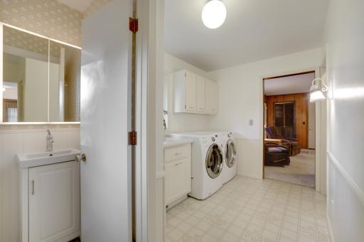 8710Photography-High-Resolution-611-Sheridan-Ave-Montevideo-MN-56265-53.jpg