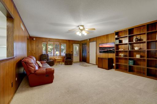 8710Photography-High-Resolution-611-Sheridan-Ave-Montevideo-MN-56265-32.jpg