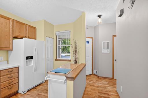 8011 Everest Lane N, Maple Grove, MN 55311