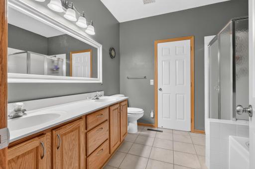 8011 Everest Lane N, Maple Grove, MN 55311