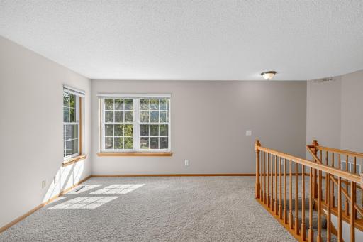 8011 Everest Lane N, Maple Grove, MN 55311