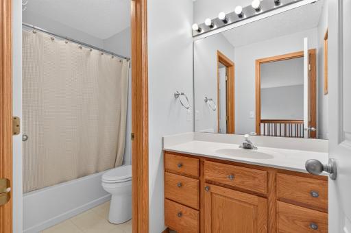 8011 Everest Lane N, Maple Grove, MN 55311