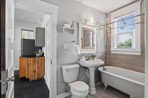 1047 5th Street E, Saint Paul, MN 55106