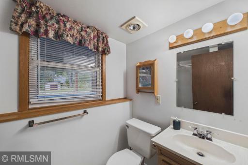2nd Bathroom