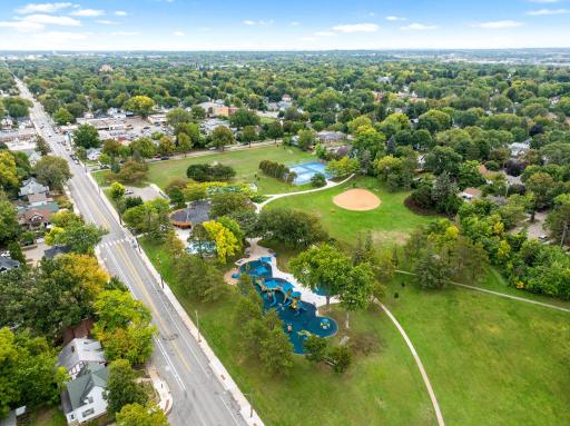 Steps away from Audubon Park's playgrounds, ball fields and splash pad!