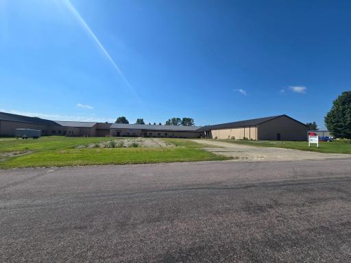 300 16th Avenue SE, Waseca, MN 56093