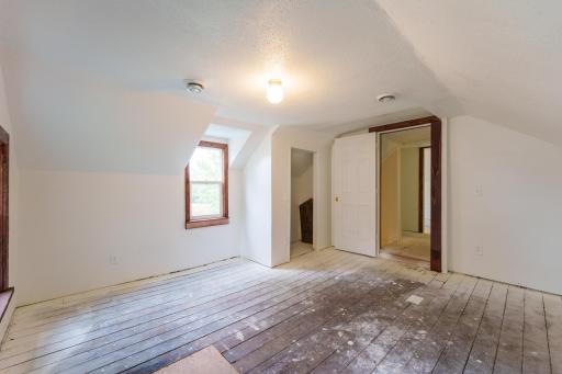 Bedroom 2 dimensions are 13.25x12.75 ft.
