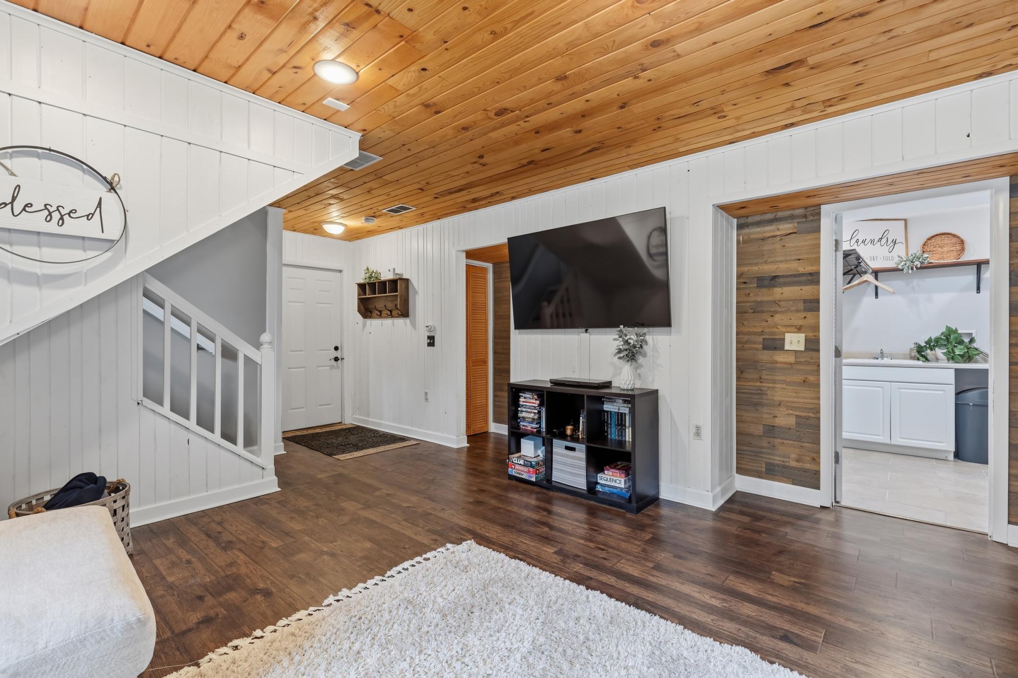 Alternate views of the Family Room
