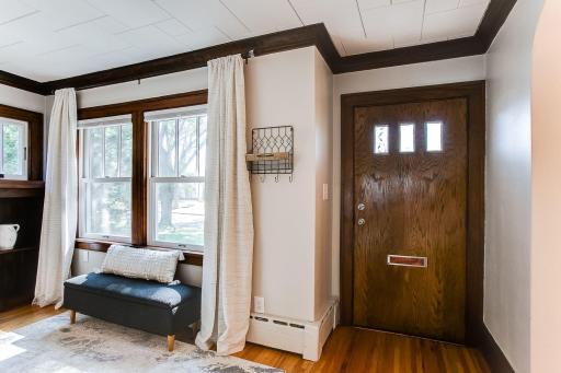 Living room entrance â virtually staged