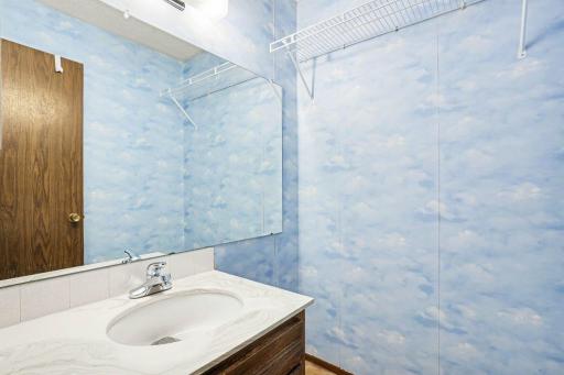 2531 Unity Avenue N, 253, Golden Valley, MN 55422