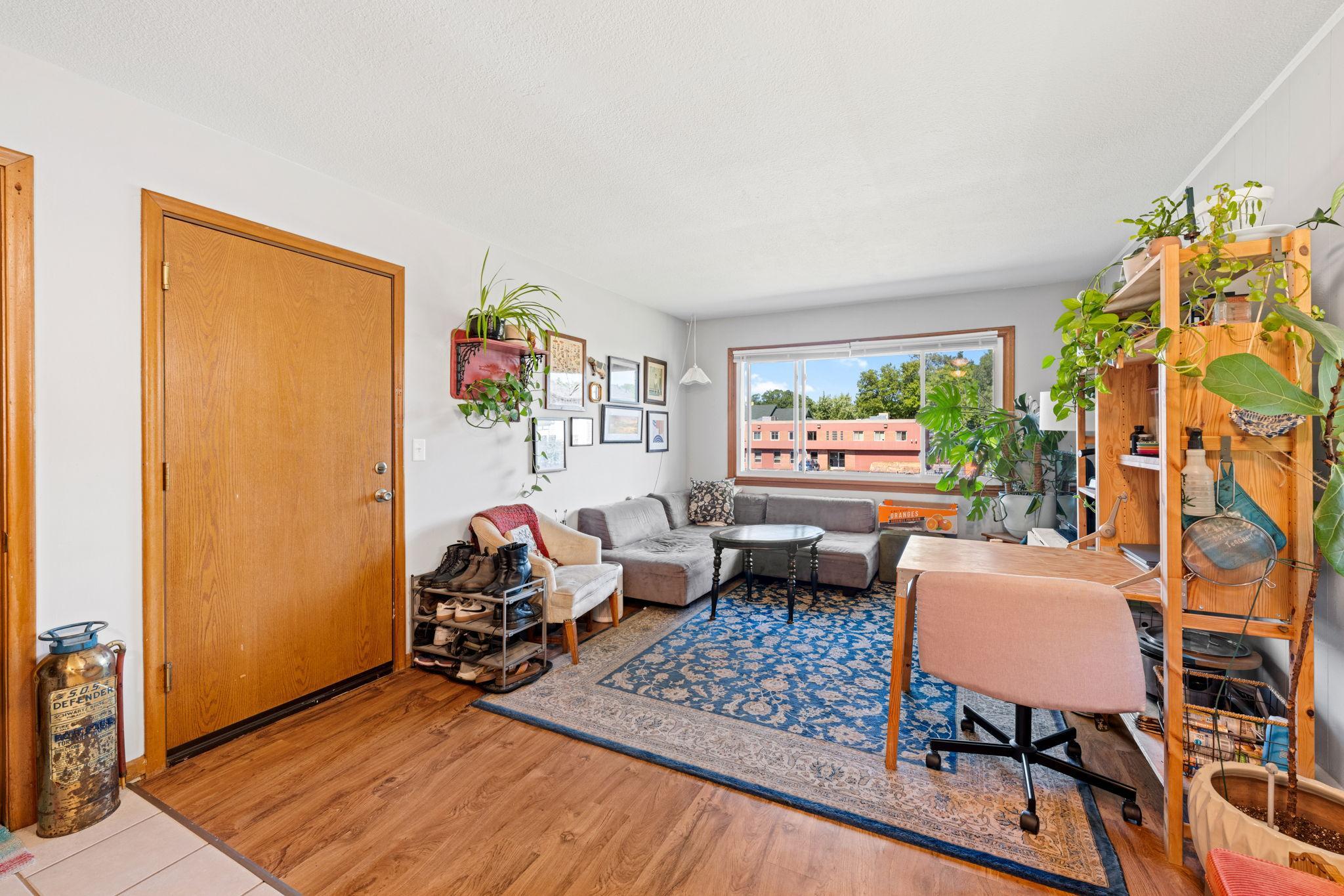 27-web-or-mls-338-ne-18th-ave.jpg
