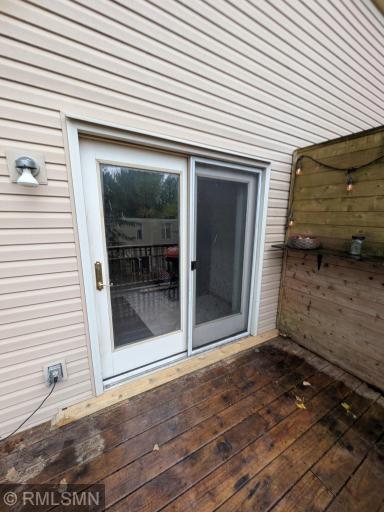 1517 N Innsbruck Drive, Fridley, MN 55432