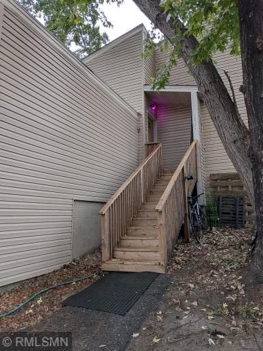 1517 N Innsbruck Drive, Fridley, MN 55432