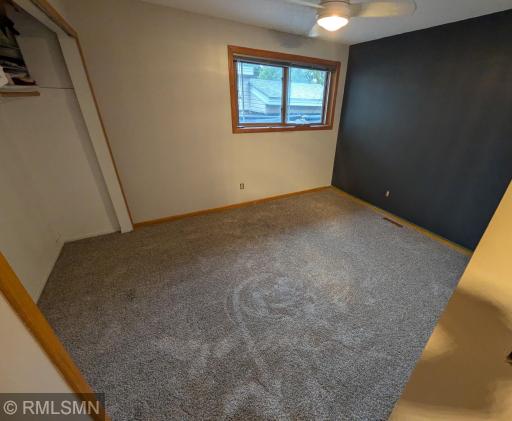 1517 N Innsbruck Drive, Fridley, MN 55432