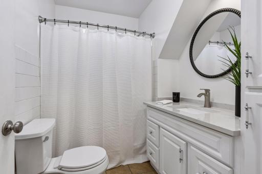 Upper primary full bath